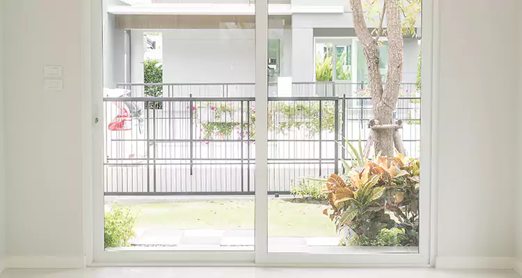 Balcony Screen Door Repair in East Palo Alto, CA
