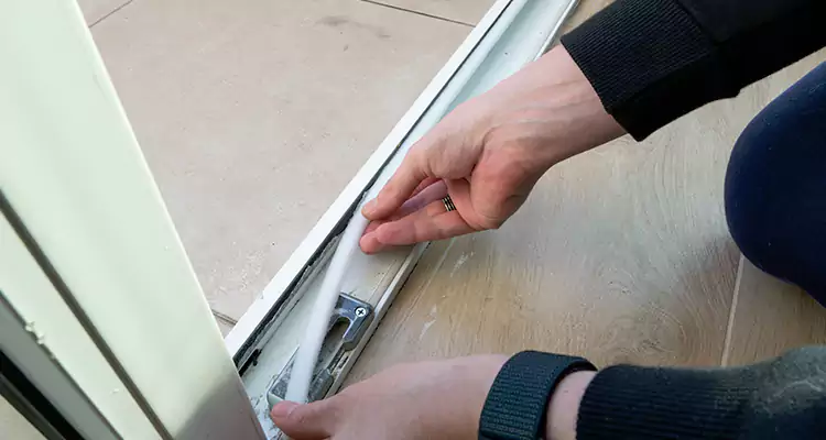 Garage Door Off Track Repair in East Palo Alto, CA