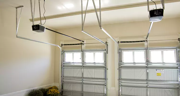 Residential Emergency Garage Door Repair in East Palo Alto, CA