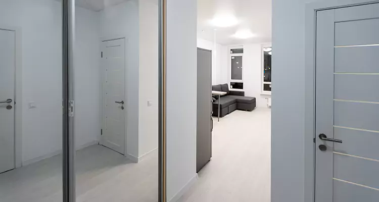 Modern Mirrored Closet Doors Repair in East Palo Alto, CA