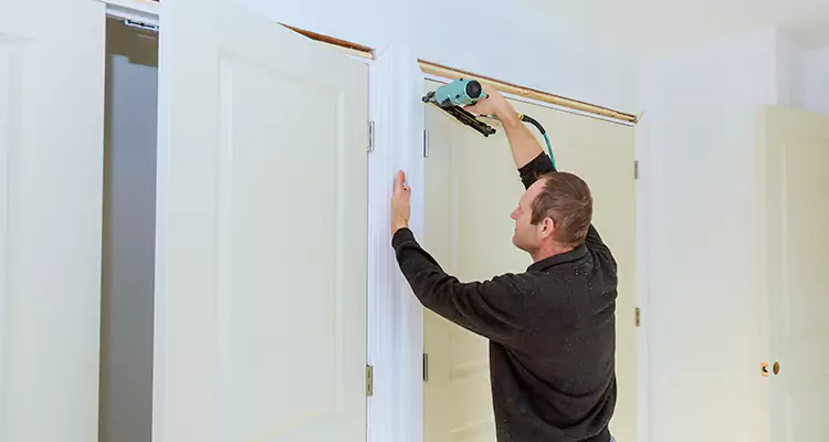 Top Rated Door Fixing ServiceFixing Garage Door Track in East Palo Alto, CA